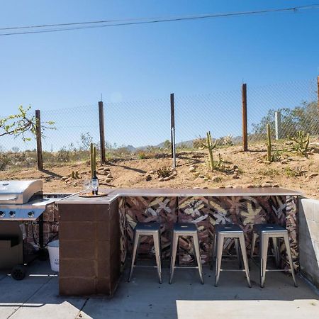 Vila Hot Tub, Games, King Bed, Fire Pit, Bbq Grill, Minutes From National Park And Views Joshua Tree Exteriér fotografie