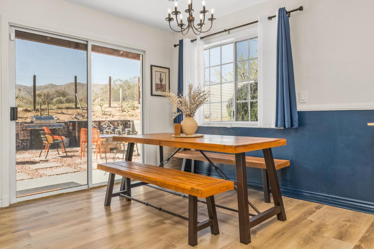 Vila Hot Tub, Games, King Bed, Fire Pit, Bbq Grill, Minutes From National Park And Views Joshua Tree Exteriér fotografie
